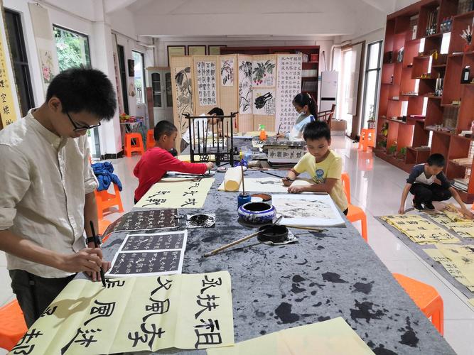 灵山县书法协会艺术培训中心寒假书法班开始了